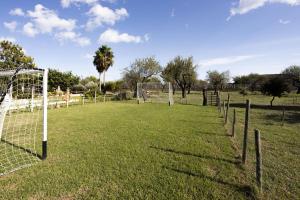 Ein Garten an der Unterkunft Finca Sa Tanqueta Rústica