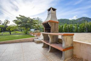A general mountain view or a mountain view taken from the country house