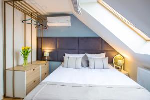 Posteľ alebo postele v izbe v ubytovaní Hotel i Restauracja na Skarpie