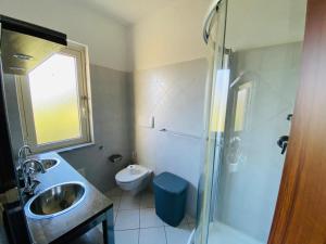 Koupelna v ubytování Marasusa - Il Giardino sul Mare