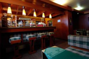 Lounge nebo bar v ubytování Cerna Bouda