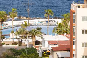 The swimming pool at or close to Home2Book Sea View Studio Puerto de la Cruz