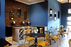 Χώρος καθιστικού στο 51 On Kologha Lifestyle & Leisure