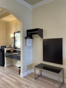 Gallery image of Gateway Inn and Suites San Francisco SFO Airport in San Bruno