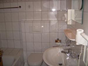 Łazienka w obiekcie Pension Rieder