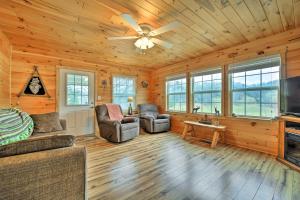 Smoky Mountain Gem with Fire Pit, Grill and Porch