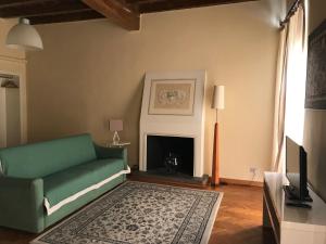 Televiisor ja/või meelelahutuskeskus majutusasutuses B&B Artincentro