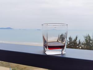 Gallery image of Listen to the Sea Apartment in Huidong