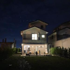 Budova, kde se vila nachází
