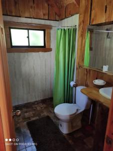 Kúpeľňa v ubytovaní Cabañas El Diuco en Coñaripe 2