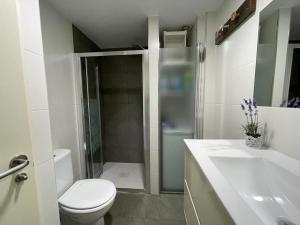 Kúpeľňa v ubytovaní APARTAMENTO PINAR de MONTEMAR