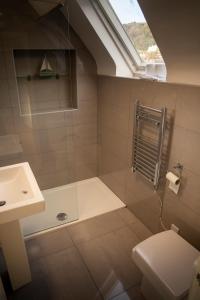 Koupelna v ubytování Apartment 4, Cornerhouse Apartments