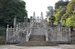 Et lokalt vartegn tæt på lejligheden