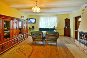 Gallery image of Spacious cottage, idyllic right on the lake, Spore in Szczecinek