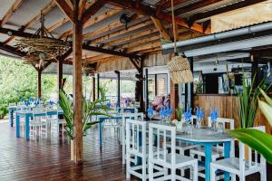 Restaurace v ubytování Turtle Bay Lodge