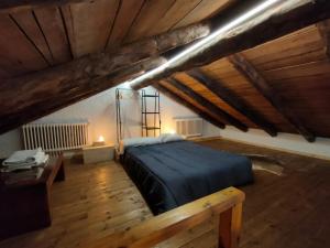 Postel nebo postele na pokoji v ubytování Magic Borda Puntal HUT 7983