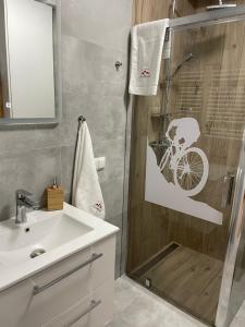 Łazienka w obiekcie Apartament Na Górce, sauna & jacuzzi