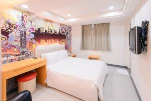 Gallery image of Beethoven Express Hotel in Zhongli