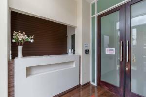 Gambar di galeri bagi Avalon Karawaci Mitra RedDoorz di Tangerang