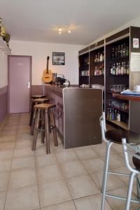 Lounge nebo bar v ubytování Hotel Alata