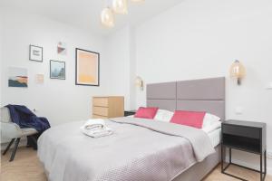 Posteľ alebo postele v izbe v ubytovaní Mokotów Apartment LUX with Parking by Renters Prestige