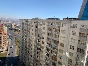 Photo de la galerie de l'établissement Park Azure Apartment Deluxe 2 Bedroom, à Baku
