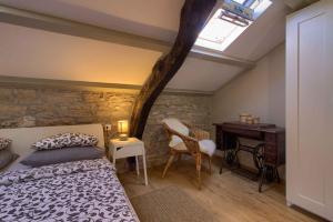 Postel nebo postele na pokoji v ubytování Charming villa Kalu with private pool near Rovinj by WiiBuk + 33 fotografií
