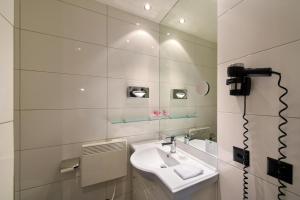 
Ein Badezimmer in der Unterkunft Apart Hotel Amadeo
