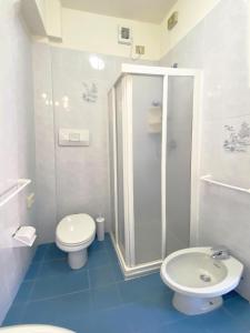 A bathroom at Hotel Alla Torre