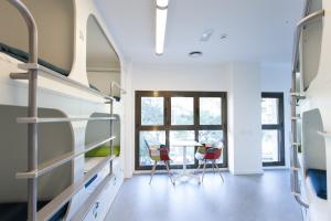 Kuchyňa alebo kuchynka v ubytovaní Dream Cube Hostel