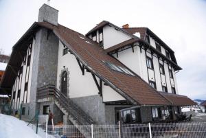 Zgrada u kojoj se nalazi pansion sa uslugom doručka