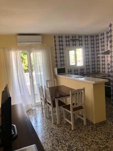 Kép Apartamentos Cala Llonga szállásáról Cala Llongában a galériában