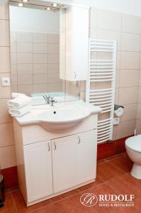 Koupelna v ubytování Hotel Rudolf
