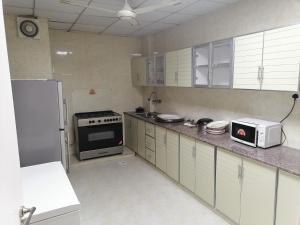 Virtuvė arba virtuvėlė apgyvendinimo įstaigoje شاليهات الشاطيء beach chalets