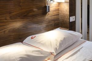 Φωτογραφία από το άλμπουμ του Hopstays Oporto Wine Cellars - Studio with Terrace στο Πόρτο +143 φωτογραφίες