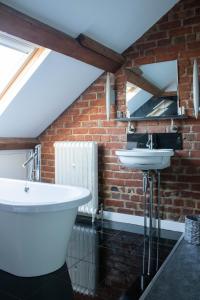 Gallery image of Tiger Roof Terrace Lymm in Lymm
