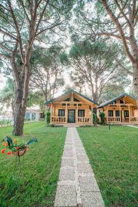 Zahrada ubytování Pino Mar Luxury Bungalows
