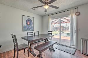 Galeriebild der Unterkunft Relaxing Redmond Retreat Golf, Hike and Ski! in Redmond
