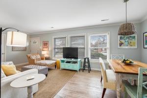 TV/trung tâm giải trí tại 1470 Barbara +22 ảnh