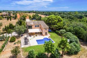 A bird's-eye view of Finca Kiana in Santa Eugènia - your child-friendly holiday finca on Mallorca