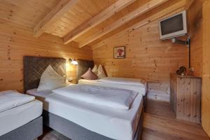 Posteľ alebo postele v izbe v ubytovaní Chalet in Fügen near Spieljochbahn