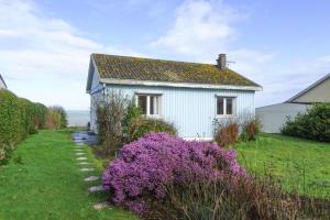Κήπος έξω από το Holiday Home in Quiberville with Sea Views