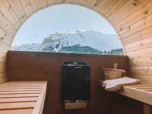Nespecifikovaný výhled na hory nebo výhled na hory při pohledu z hotelu