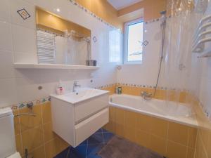 Kúpeľňa v ubytovaní Krosna Street Apartament