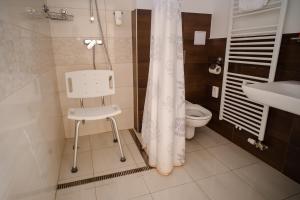 Kúpeľňa v ubytovaní BIVIO hotel