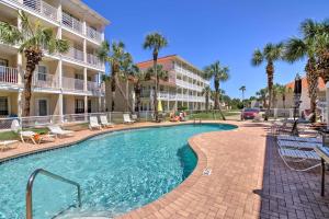 Gallery image of PCB Resort Condo with Private Balcony and 3 Pools! in Panama City Beach