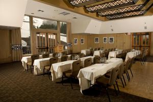 Restoran atau tempat lain untuk makan di Timberline Lodge