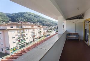 Uma vista geral da montanha ou uma vista da montanha a partir do apartamento