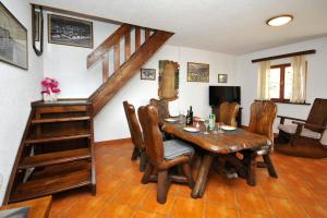 Χώρος καθιστικού στο Holiday Home in Trogir with Sea View +23 φωτογραφίες