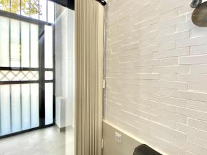 Fotografia z galérie ubytovania Tr2 Aparcamiento Incluido amplio y moderno loft cartuja de sevilla v destinácii Seville